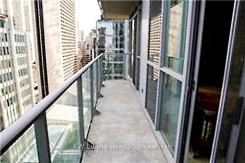 Photo 18 at 1707 - 126 Simcoe Street, Waterfront Communities C1, Toronto