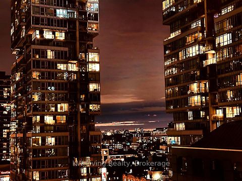 Photo 23 at 1707 - 126 Simcoe Street, Waterfront Communities C1, Toronto