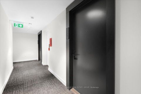 Photo 4 at 513S - 127 Broadway Avenue, Mount Pleasant West, Toronto