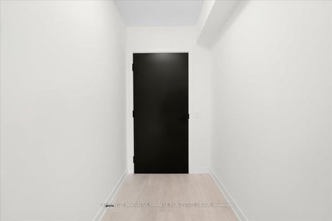 Photo 5 at 513S - 127 Broadway Avenue, Mount Pleasant West, Toronto