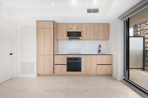 Photo 13 at 513S - 127 Broadway Avenue, Mount Pleasant West, Toronto