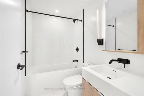 Photo 16 at 513S - 127 Broadway Avenue, Mount Pleasant West, Toronto
