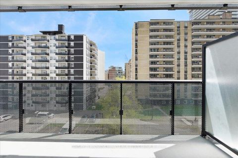 Photo 17 at 513S - 127 Broadway Avenue, Mount Pleasant West, Toronto