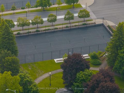 Photo 5 at 413 - 7 Townsgate Drive, Yorkhill, Vaughan