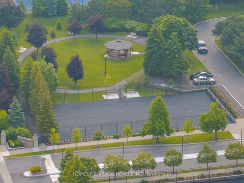 Photo 6 at 413 - 7 Townsgate Drive, Yorkhill, Vaughan