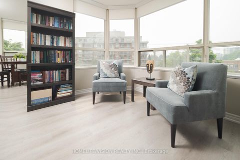 Photo 23 at 413 - 7 Townsgate Drive, Yorkhill, Vaughan