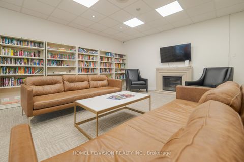 Photo 38 at 413 - 7 Townsgate Drive, Yorkhill, Vaughan