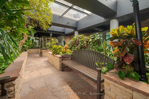 Photo 41 at 413 - 7 Townsgate Drive, Yorkhill, Vaughan
