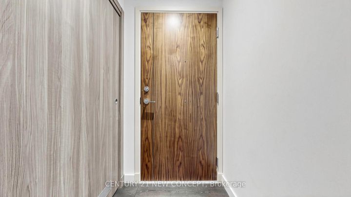 Photo 2 at 206 - 25 McMahon Drive, Bayview Village, Toronto