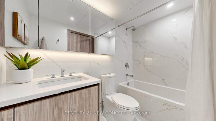 Photo 21 at 206 - 25 McMahon Drive, Bayview Village, Toronto