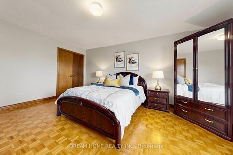 Photo 24 at 312 Valeria Boulevard, East Woodbridge, Vaughan