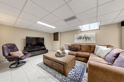 Photo 31 at 312 Valeria Boulevard, East Woodbridge, Vaughan