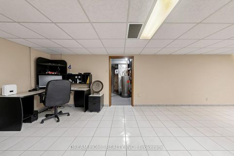 Photo 34 at 312 Valeria Boulevard, East Woodbridge, Vaughan