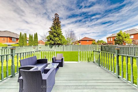 Photo 40 at 312 Valeria Boulevard, East Woodbridge, Vaughan