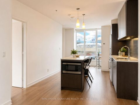 Photo 3 at 606 - 203 College Street, Chinatown, Toronto