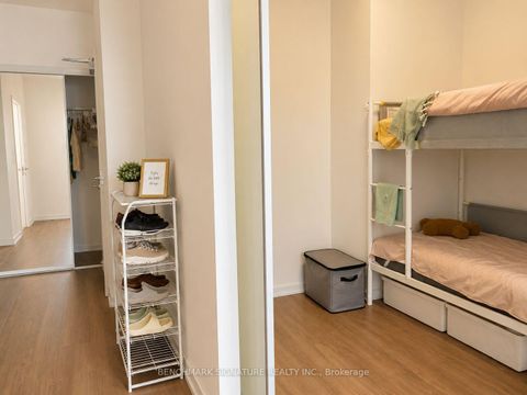 Photo 10 at 606 - 203 College Street, Chinatown, Toronto