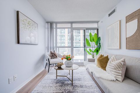 Photo 4 at 527 - 68 Abell Street, Little Portugal, Toronto