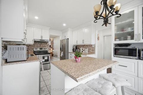 Photo 7 at 18 Mercedes Drive, Jamestown, Toronto