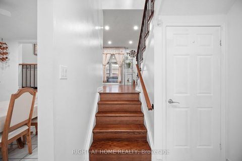 Photo 14 at 18 Mercedes Drive, Jamestown, Toronto