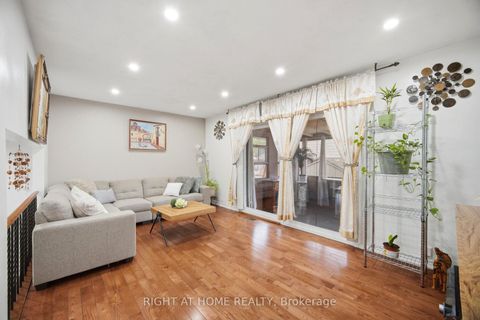 Photo 15 at 18 Mercedes Drive, Jamestown, Toronto