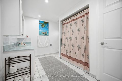 Photo 31 at 18 Mercedes Drive, Jamestown, Toronto
