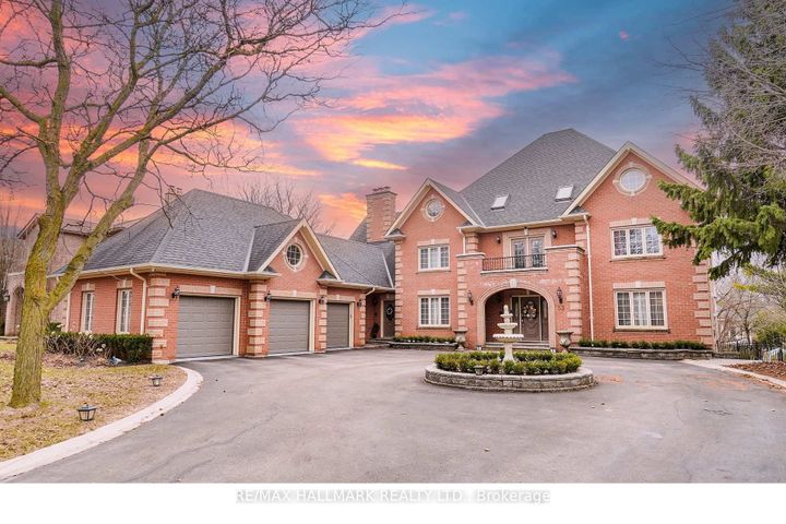 Photo 0 at 33 Oatlands Crescent, Mill Pond, Richmond Hill