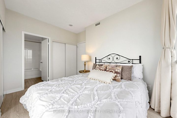 Photo 17 at 2809 - 29 Singer Court, Bayview Village, Toronto