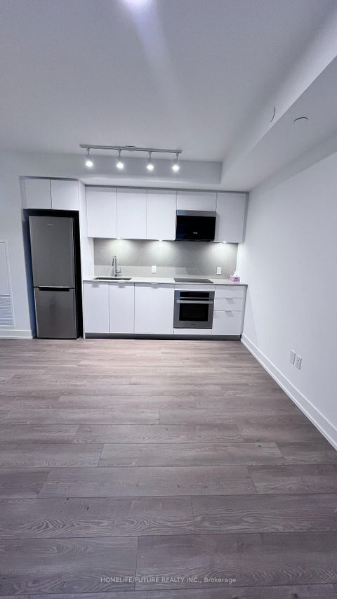 Photo 4 at 826 - 8 Cedarland Drive, Unionville, Markham
