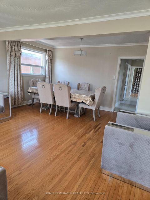Photo 4 at 25 Chandler Drive, Woburn, Toronto