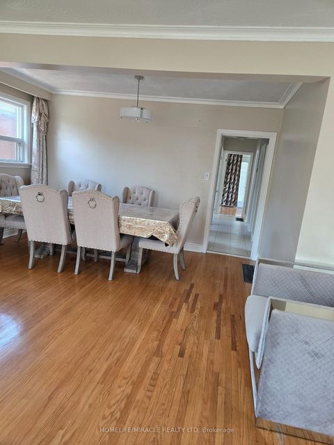 Photo 5 at 25 Chandler Drive, Woburn, Toronto