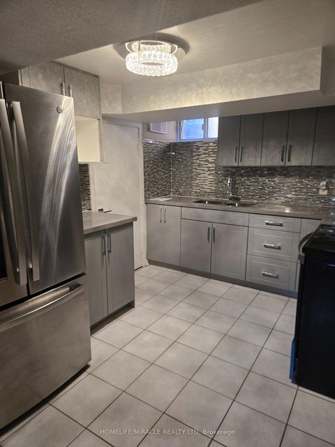 Photo 10 at 25 Chandler Drive, Woburn, Toronto