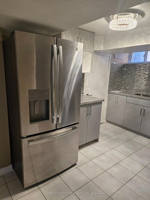 Photo 13 at 25 Chandler Drive, Woburn, Toronto