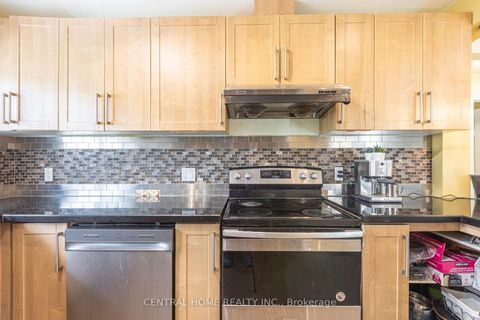 Photo 8 at 307 Boisdale Avenue, Harding, Richmond Hill