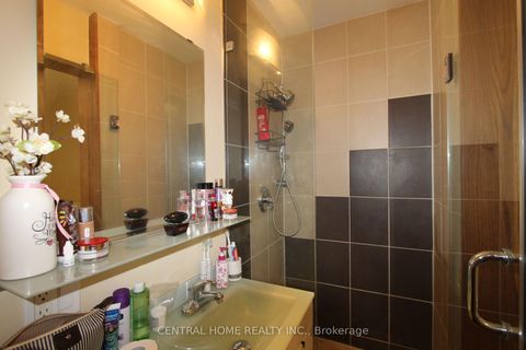 Photo 14 at 307 Boisdale Avenue, Harding, Richmond Hill