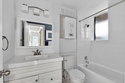 Photo 28 at 301 - 412 Jarvis Street, Yonge Corridor, Toronto