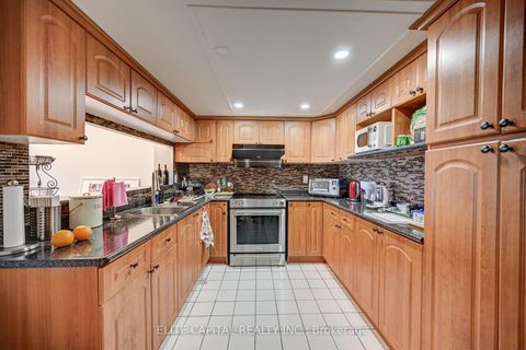 Photo 6 at 1706 - 350 Alton Towers Circle, Milliken, Toronto