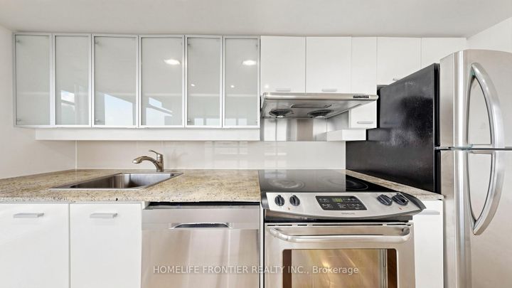 Photo 10 at 321 - 19 Singer Court, Bayview Village, Toronto