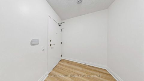 Photo 2 at 321 - 19 Singer Court, Bayview Village, Toronto