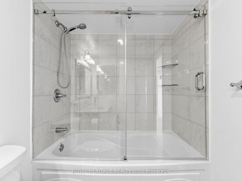 Photo 3 at 2305 - 2181 Yonge Street, Mount Pleasant West, Toronto