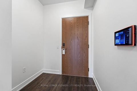 Photo 27 at 938 - 20 Inn On The Park Drive, Don Mills, Toronto