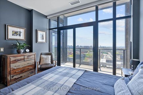 Photo 9 at UPH02 - 181 Sterling Road, Dufferin Grove, Toronto