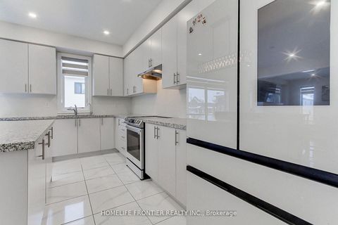 Photo 12 at 145 Terry Fox Drive, Rural Barrie Southeast, Barrie