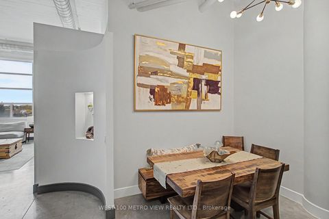 Photo 4 at 415 - 1001 Roselawn Avenue, Belgravia, Toronto