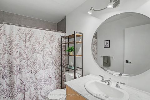 Photo 6 at 415 - 1001 Roselawn Avenue, Belgravia, Toronto