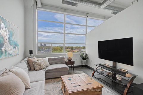 Photo 7 at 415 - 1001 Roselawn Avenue, Belgravia, Toronto