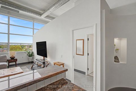 Photo 14 at 415 - 1001 Roselawn Avenue, Belgravia, Toronto
