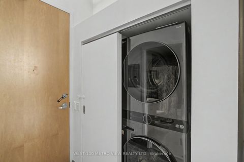 Photo 18 at 415 - 1001 Roselawn Avenue, Belgravia, Toronto