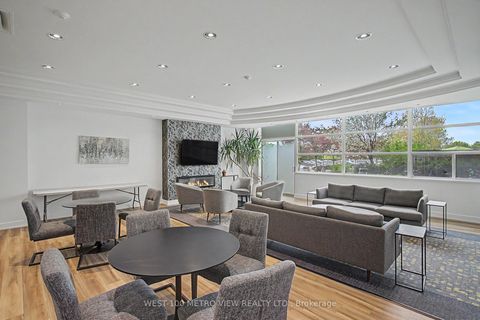 Photo 20 at 415 - 1001 Roselawn Avenue, Belgravia, Toronto