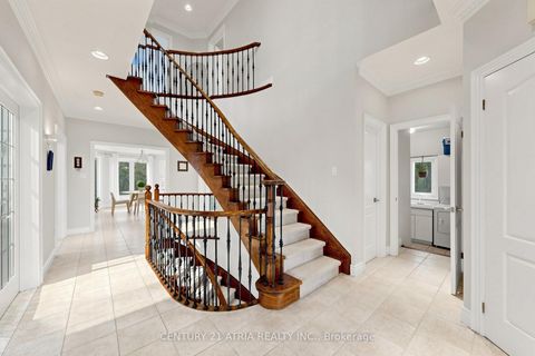 Photo 3 at 118 May Avenue, North Richvale, Richmond Hill