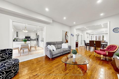 Photo 8 at 118 May Avenue, North Richvale, Richmond Hill